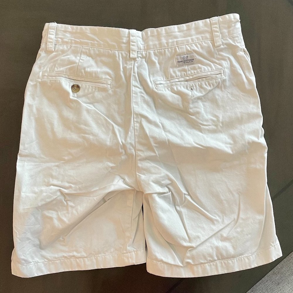 Excellent Condition! VINEYARD VINES White Men's Breaker Shorts, Size 28, 9" seam